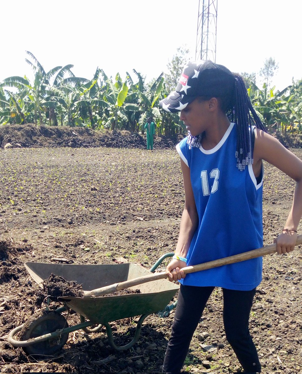 ZacharieNDAYIS5's tweet photo. An agents of changes👌

Engagement of the #youth in agriculture will feed the world 🥑🍓🥔💵 @YouthCultureRW https://t.co/YLSNzbOtn9