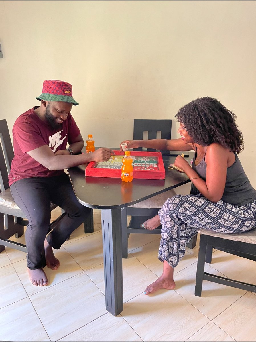 Sesabat's tweet image. She said if i win she will give me the password to her phone🤣🤣😁 #coloureverymoment #wekeepitmoving @fanta