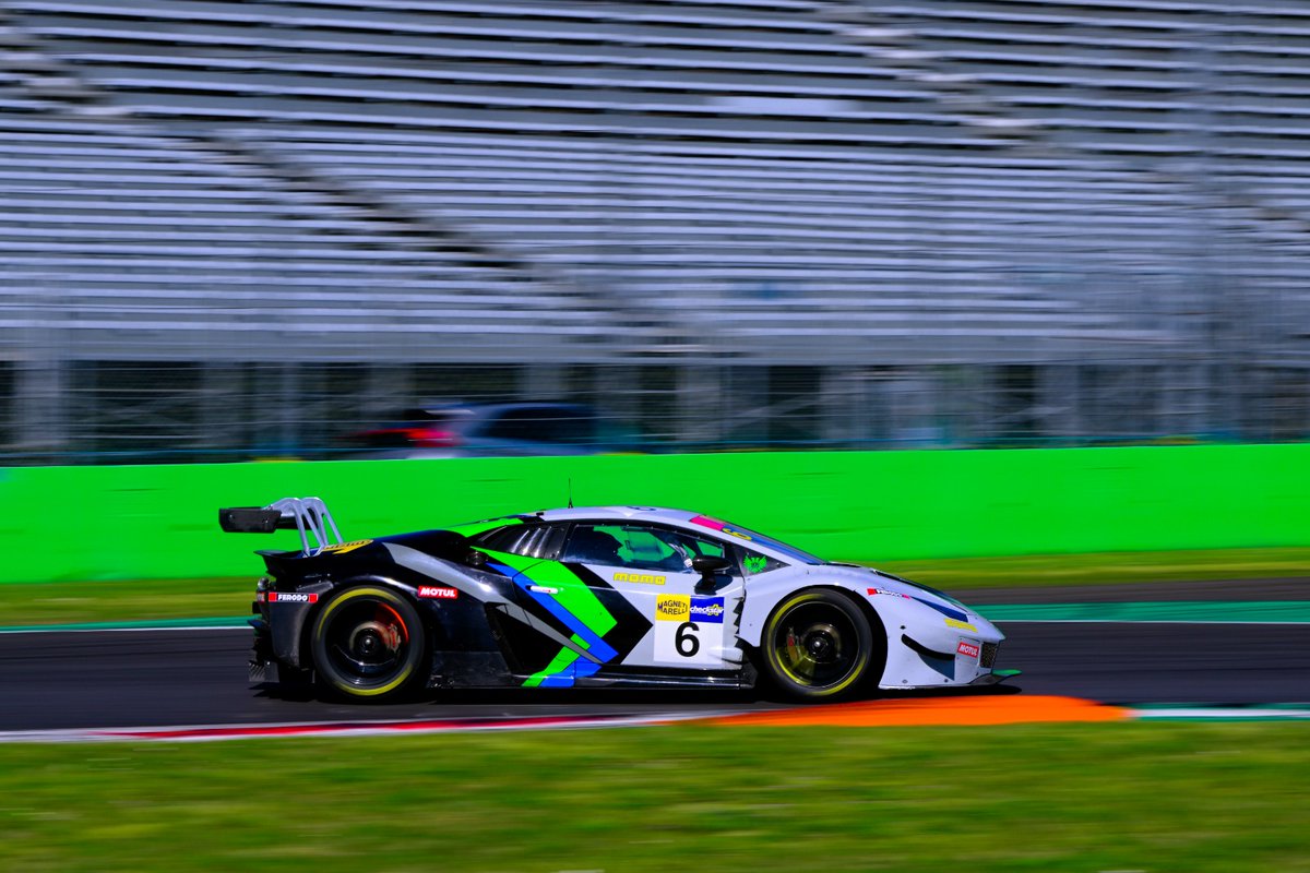 Better than a Van Gogh’s painting 😍

#imperialeracing #weareimperiale #supercar