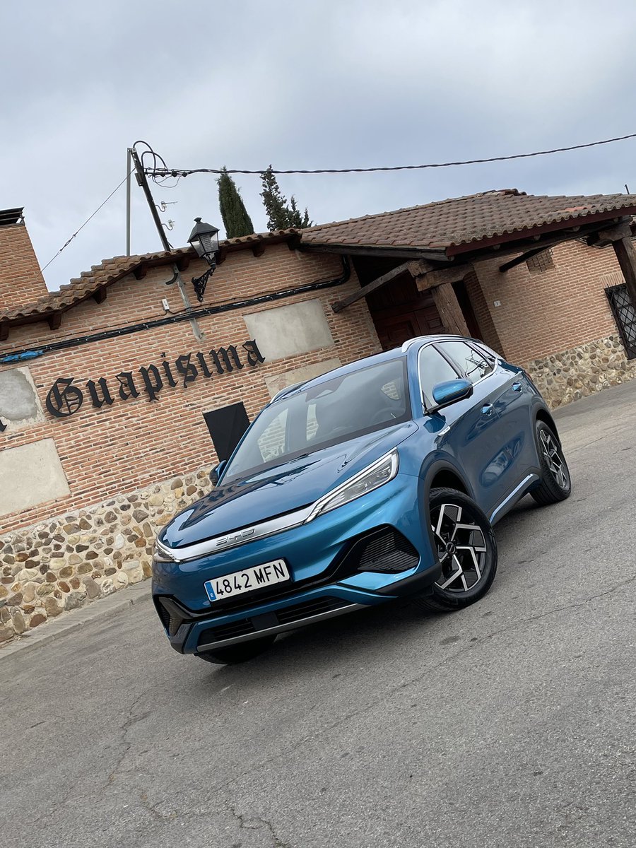 motorpuntoes's tweet photo. ¡Hoy estamos conociendo 3 grandes novedades de BYD!
La marca cuyas siglas significan Build Your Dreams nos presenta a los Atto 3, Han y Tang
#Bydspain #presentacion #BYD #EV #Cocheselectricos #atto3 #tang #han https://t.co/J2IpZZdSiZ