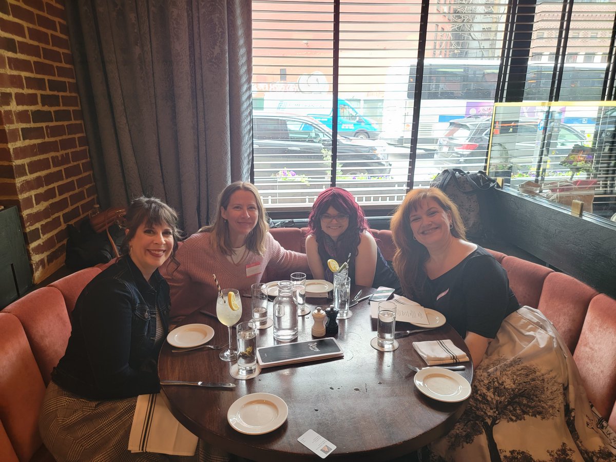 jennaquino25's tweet photo. More photos from The Great Audiobook Adventure & Momentum Club lunch at The Roxy! Thank you John McElroy, @ljaudiobooks, @allisondlight, @jessicakayeEsq, Stephanie Cicatiello, and @taviagilbert for attending. #actor #voiceactor #globalactor #narrator #APAC2023 https://t.co/d2F28JstlF