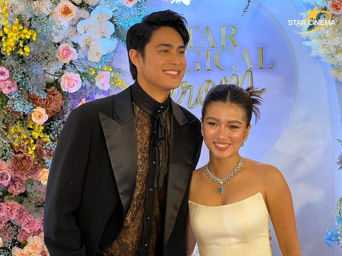kowalerts's tweet photo. OUR NEW GEN PHENOMENAL LOVETEAM #DonBelle ❤️

LOOK: Donny Pangilinan and Belle Mariano have us gushing in their ivory carpet looks at the #StarMagicalProm2023 #StarMagicalProm https://t.co/WSAkOLp5PH