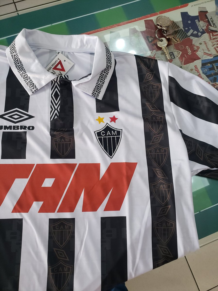Minas_Retro's tweet photo. Camisa retrô umbro Atlético TAM 1995/96.

https://t.co/f7dZtqX5oS

Disponível em nosso site frete grátis para todo o Brasil https://t.co/n0ZG5HDs0g