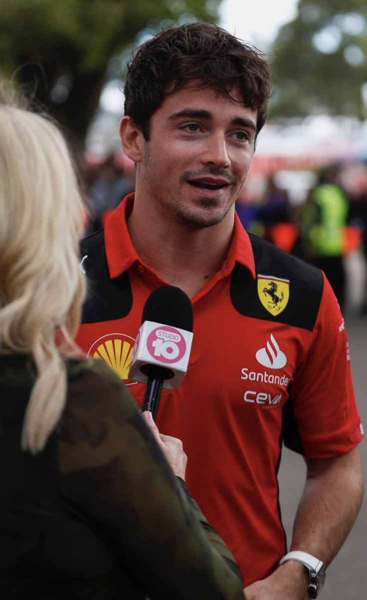 🎙️ Charles Leclerc : „Elég távolinak tűnik az a győzelem. Nehéz szezon volt a tavalyi, de nem szeretnék a múltra fókuszálni”🗯️

📸 : Studio10

#Ferrarista #essereFerrari #AustralianGP 🇦🇺 #F1