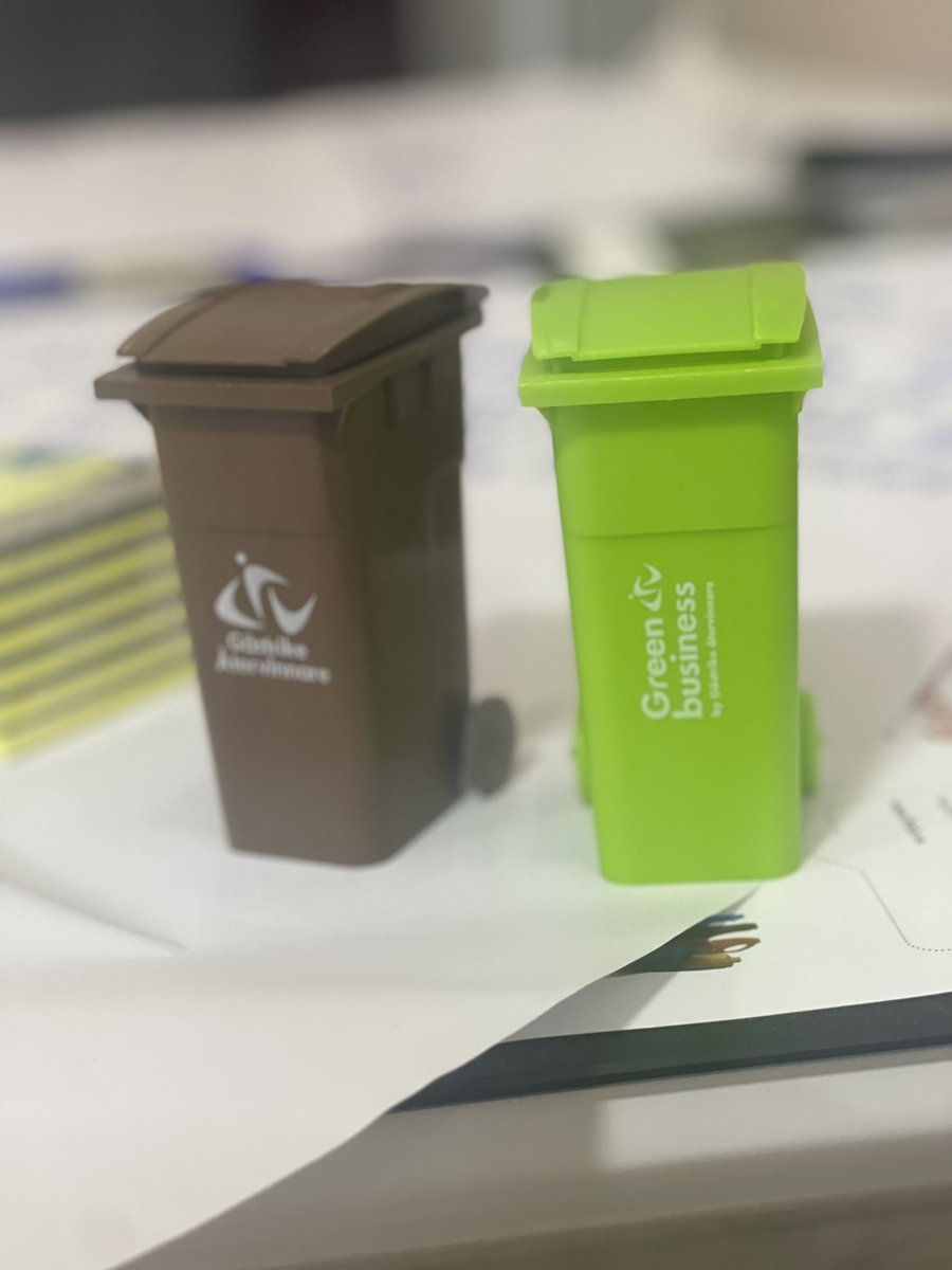 On #ZeroWasteDay, i had the chance to share the experience of #AceratorLab on #wastemanagement through its database on “ spatial mapping of waste in Nouakchott city”.  It is an #innovative geolocalisation and categorisation of garbage in the city