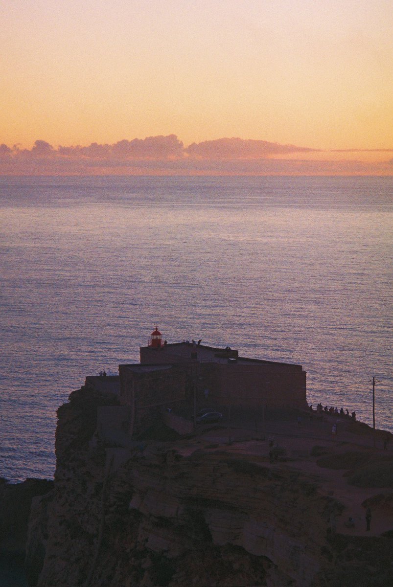 tomassfernandes's tweet photo. Nazaré, Portugal on 35mm film https://t.co/mIk3gRVQ5D