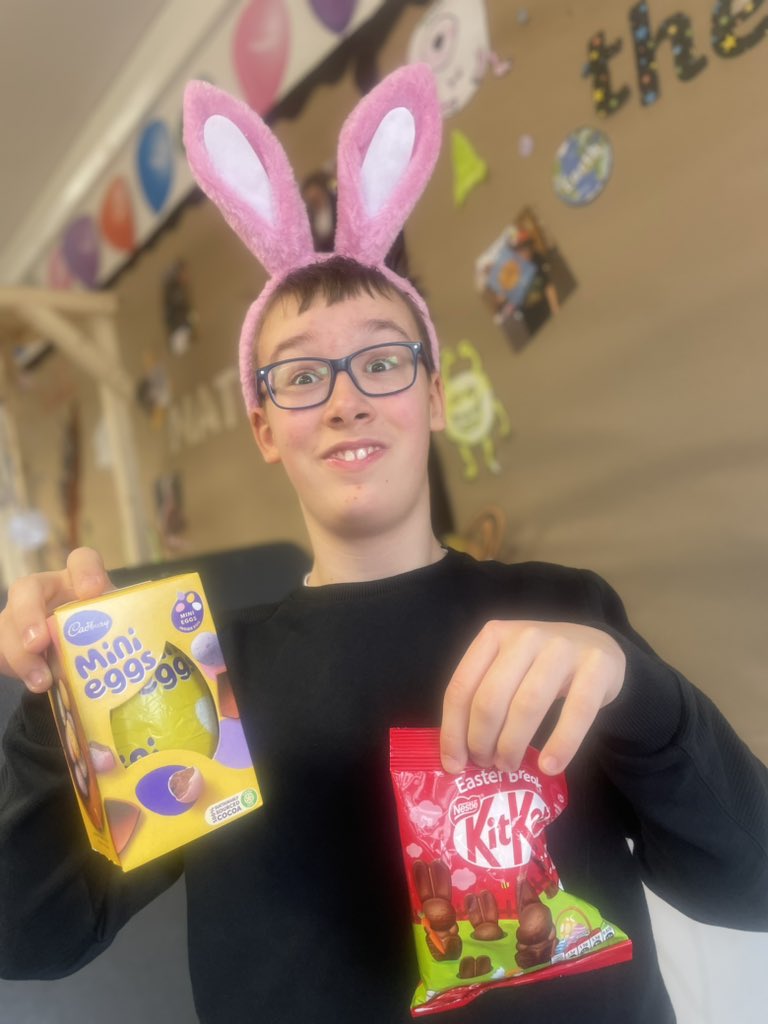 Woodcedarclass's tweet photo. The Easter bunny arrived early to cedar class 🐰 we’d like to wish everyone a Happy Easter &amp; We hope you all have great half term. 🐥💛 https://t.co/Uaj4iGauFz