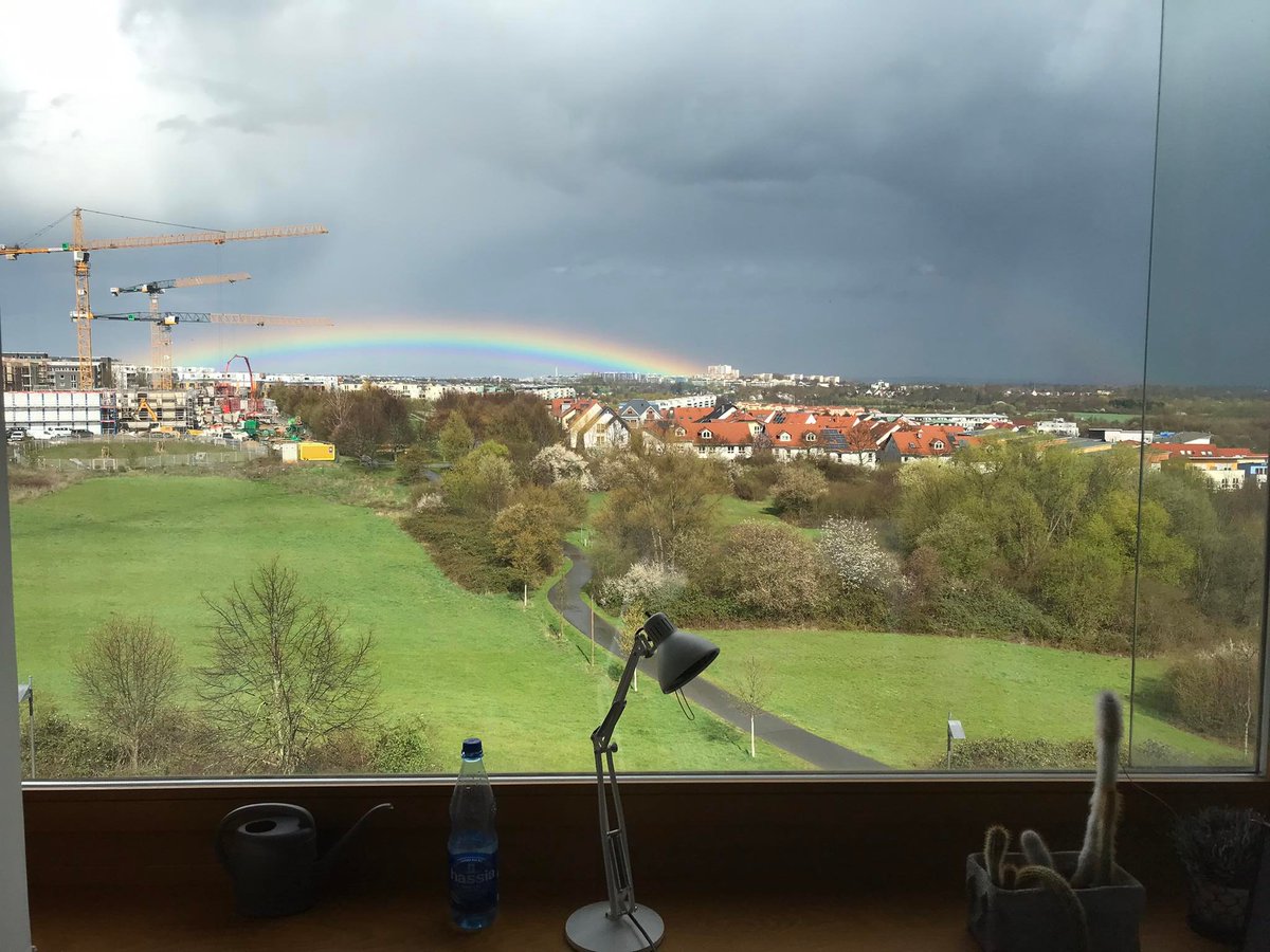 Spring in #Frankfurt looks like  Primary and Secondary rainbow!
#regenbogen #rainbow