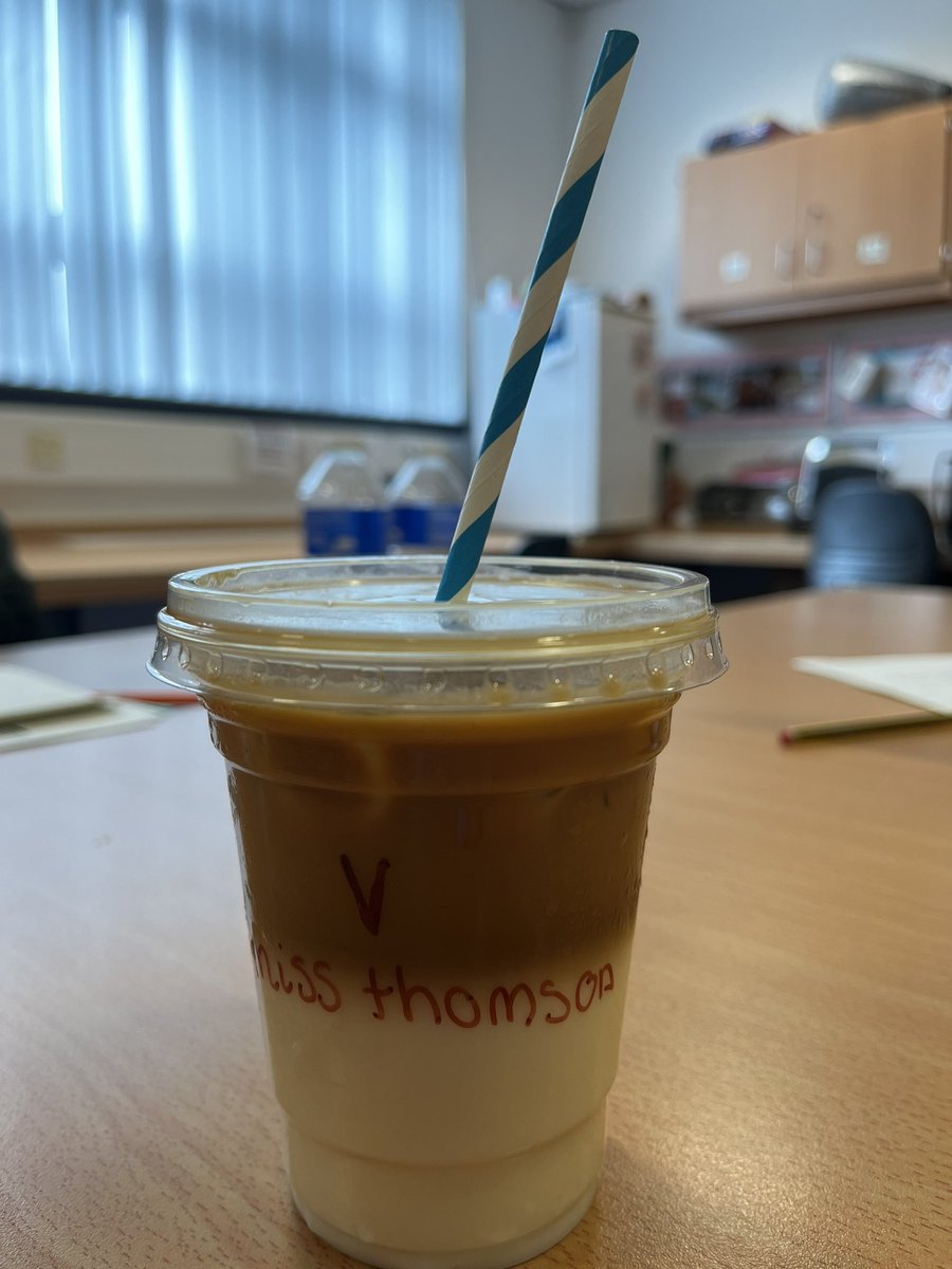 Miss Thomson tweet media