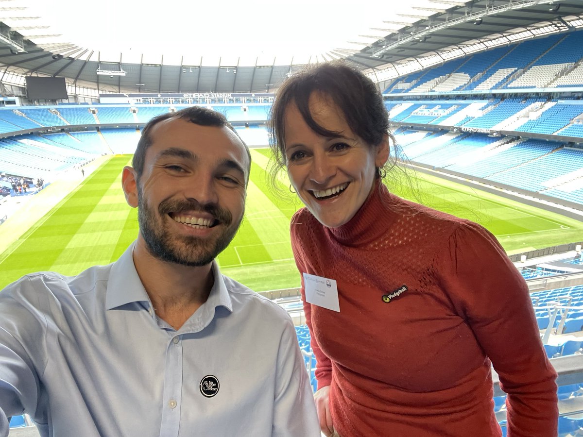 Fantastic visit to the Etihad yesterday for the @PLCommunities @EFLTrust conference Great to meet such inspiring people and play such a big part with sustainability so central 🌍⚽️ Also loved the Bristol Derby photo op 🤗 #Football