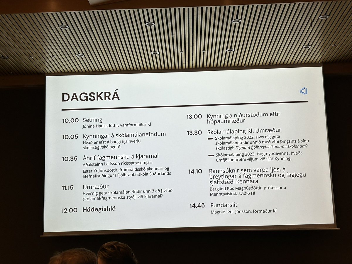 Skrifstofa í dag var öðruvísi en áhugaverð, fræðandi og gagnleg 👏 #menntaspjall #skólastjórnun