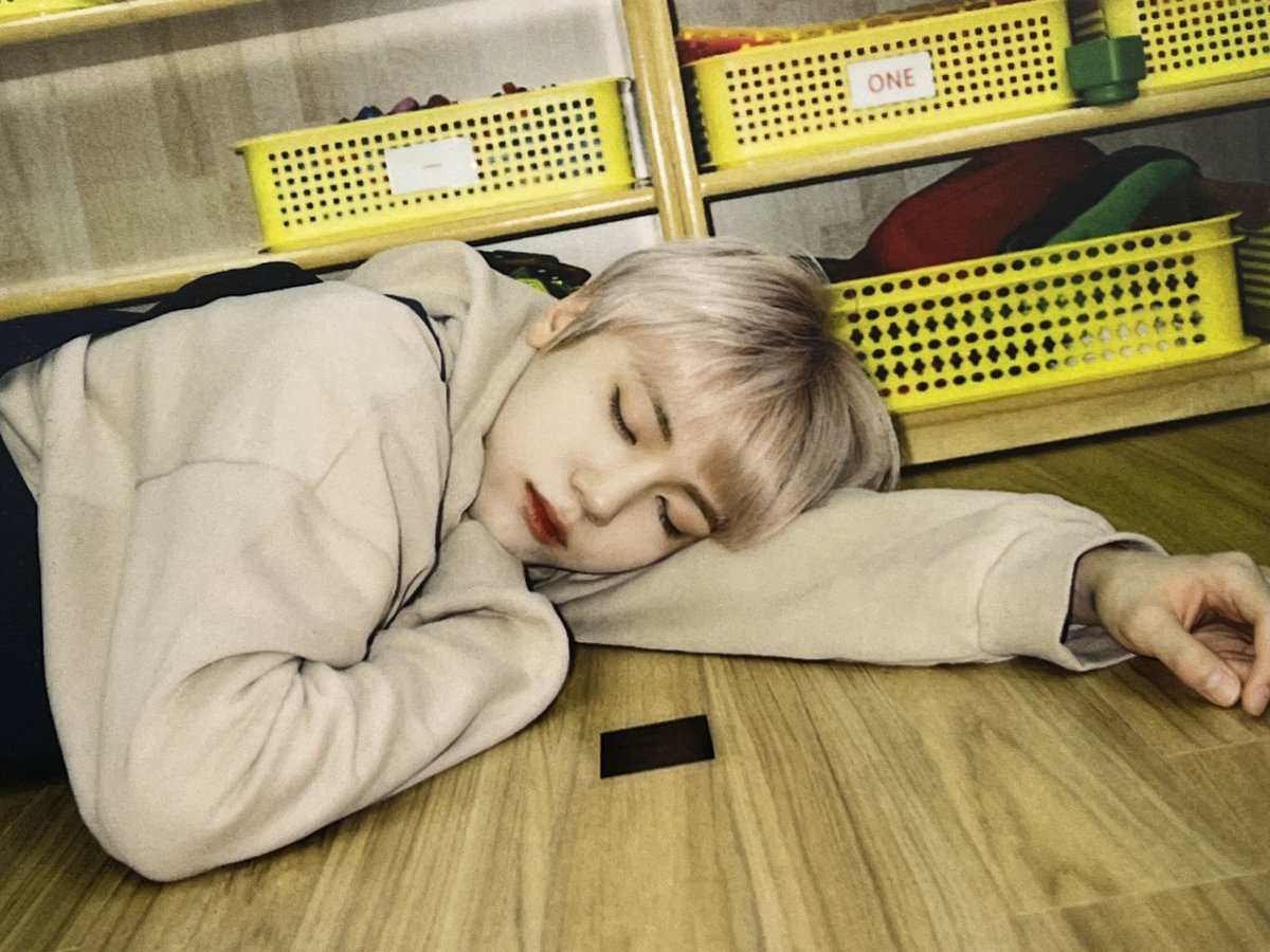 모래 tweet media