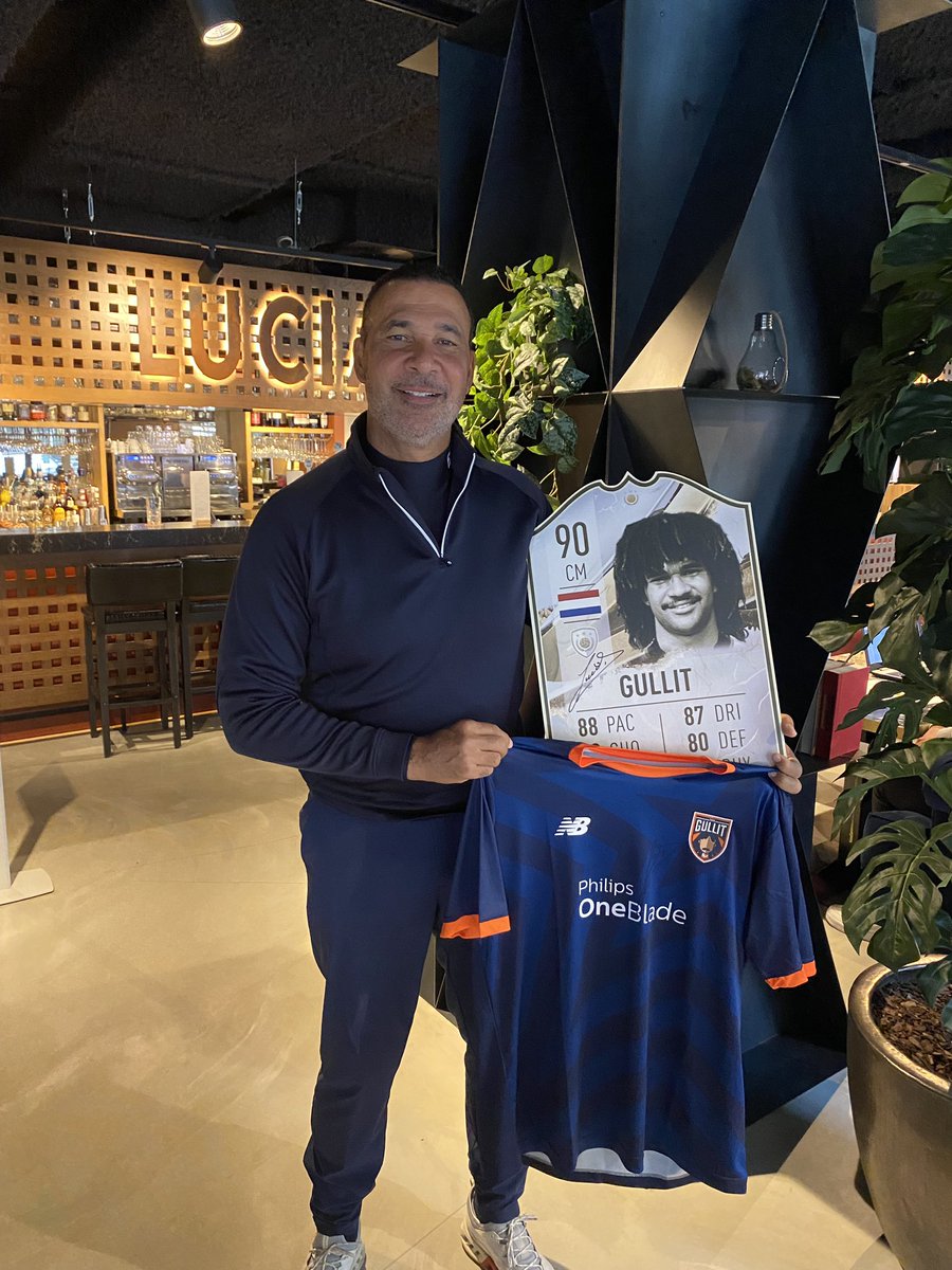 Jake_FutTrading's tweet image. 🚨 BIG GIVEAWAY 🚨

- Signed Ruud Gullit FUT Card ✅

- 5900 FIFA Points 🤝

Follow @TheTeamGullit and myself! 

Retweet 🔁

Winner picked Saturday! ⭐️

#FIFA23 #FUT