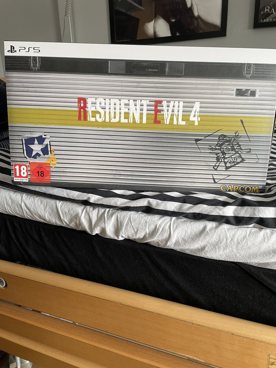 sederstrom_e's tweet photo. It has arrived! #ResidentEvil #ResidentEvil4Remake #LeonKennedy #Capcom #collection #Editon https://t.co/eEWu72CaPq