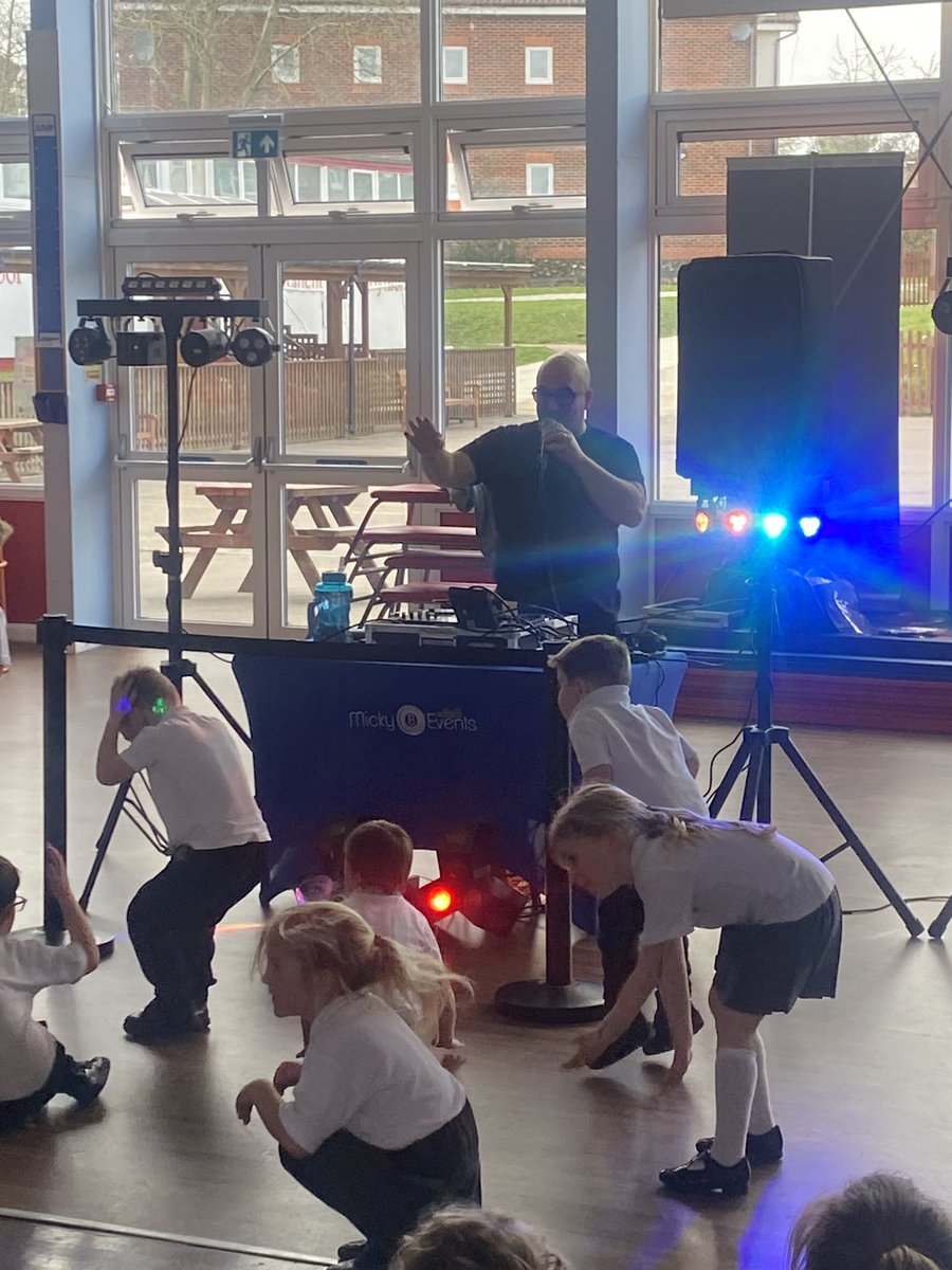 LarchwoodPS's tweet photo. @LarchwoodPA Mickey B is in the house!! 🕺 💃 and Reception and having a great time - currently practising frog jumps. https://t.co/BhQ4s5YFV1