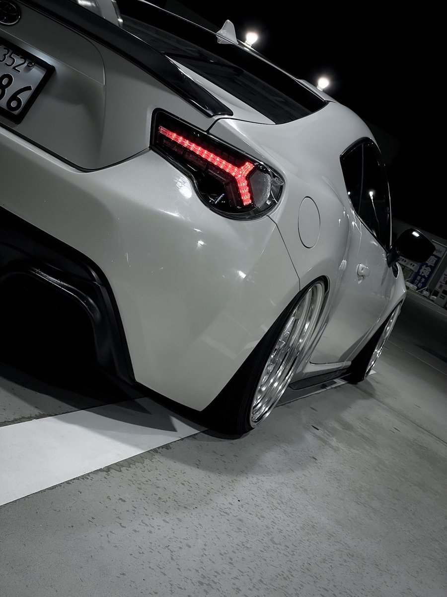 Resistance_znc6's tweet photo. アカウント作り直しました✨
#ZN6
#ZC6
#BRZ
#ハチロク
#work
#lowcar
#stance
#static https://t.co/Fg1Aq3fZYj