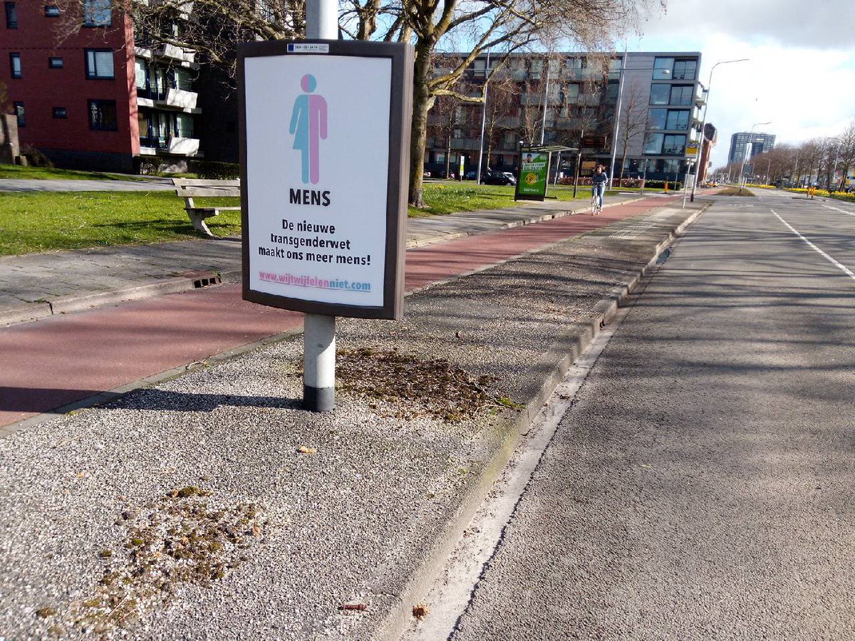 Deze week zijn wij onze landelijke campagne begonnen en hebben heel Nederland vol gehangen met onze posters. Wil je de waarheid weten achter de nieuwe transgenderwet, bezoek de website wijtwijfelenniet.com