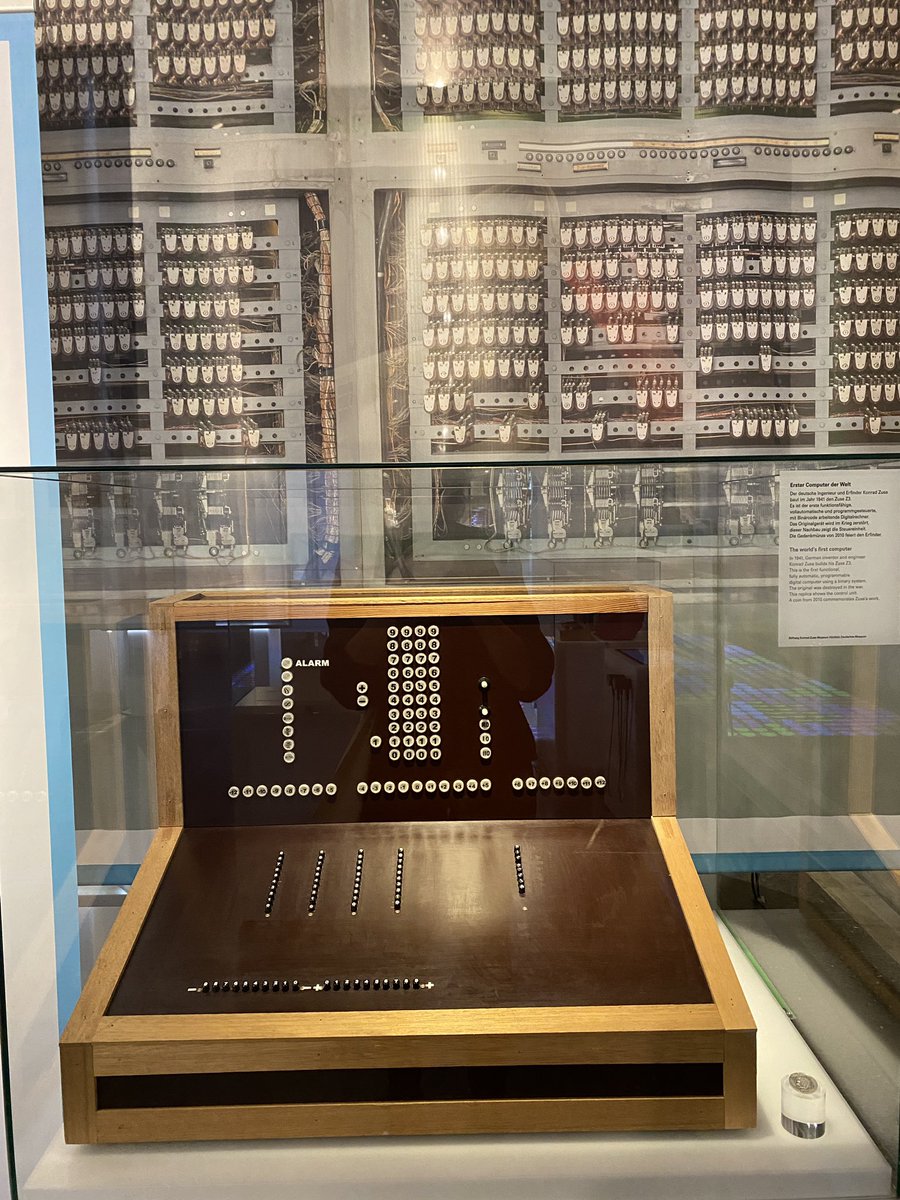 Bonnentdecken's tweet photo. Der erste Computer der Welt - die erste ProgrammiererIN der Welt #adaLovelace und Einblicke in die 
#Ausstellung "#DeutschlandDigital" im #HausDerGeschichte
@hdg_museen https://t.co/nwEklcbU7w