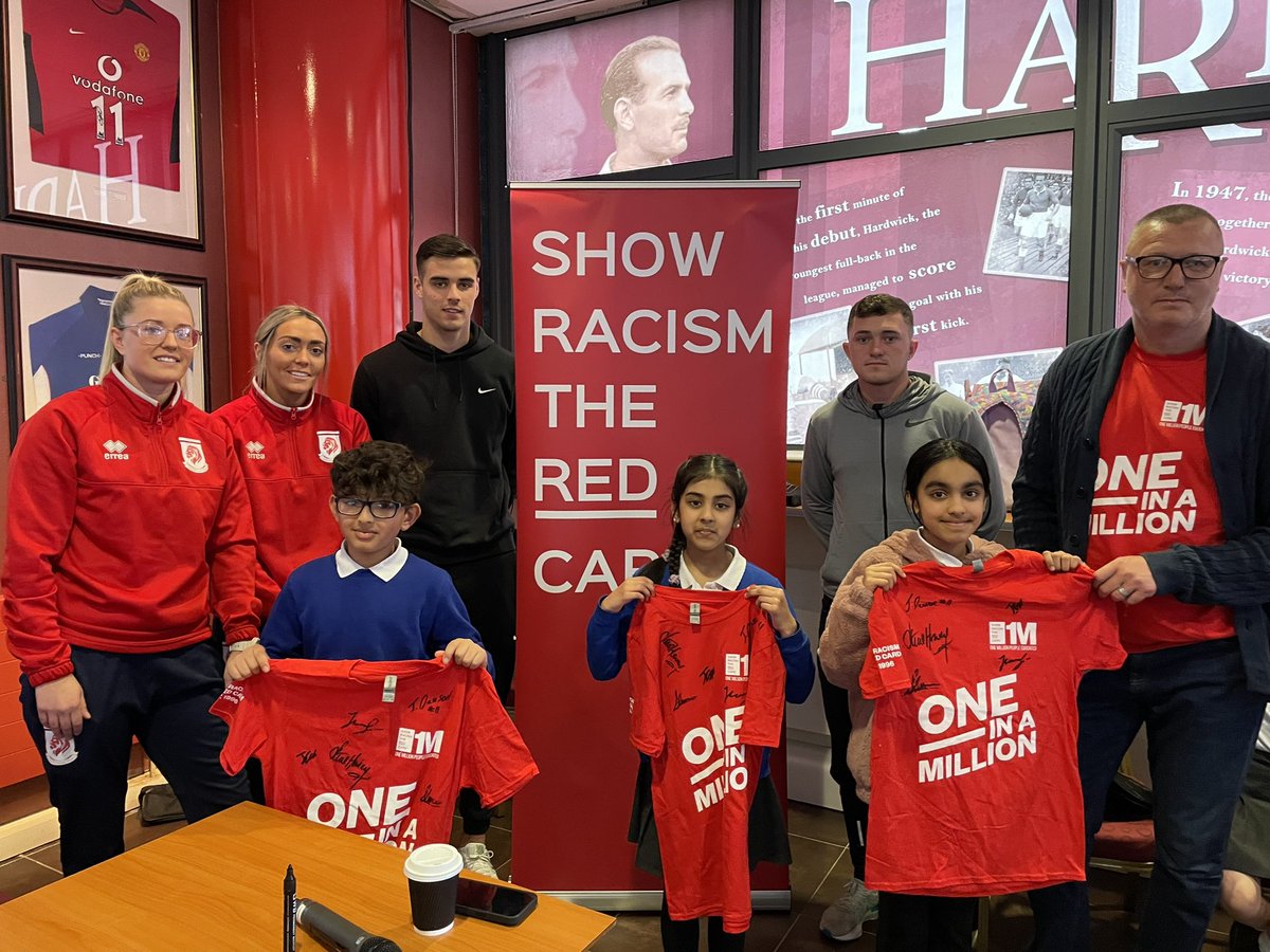 SRTRC_England's tweet photo. Want to say a massive thank you to @Boro @MFCFoundation for having us today. And special thank you to our patron @stevehowey624 for joining the panel. Also to @BoroWomen captain @SimmyLee_91  and Jess Dawson. Men’s first team players @IsaacFletcher02 @Joseph_Gibson7 https://t.co/Yd9Z2dug60