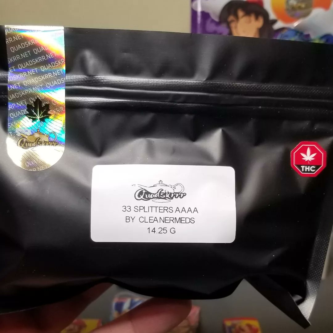 Northern_Wayz's tweet photo. Having only really a month before leaving for California and flooding the page with USA bud I think we go out in flames with these bangers here in Canada before doing so:

#mmemberville
#CannabisCommunity 
#cannabis 
#StonerFam 
#stoned 
#cannabisculture https://t.co/XWHIy0l6AG