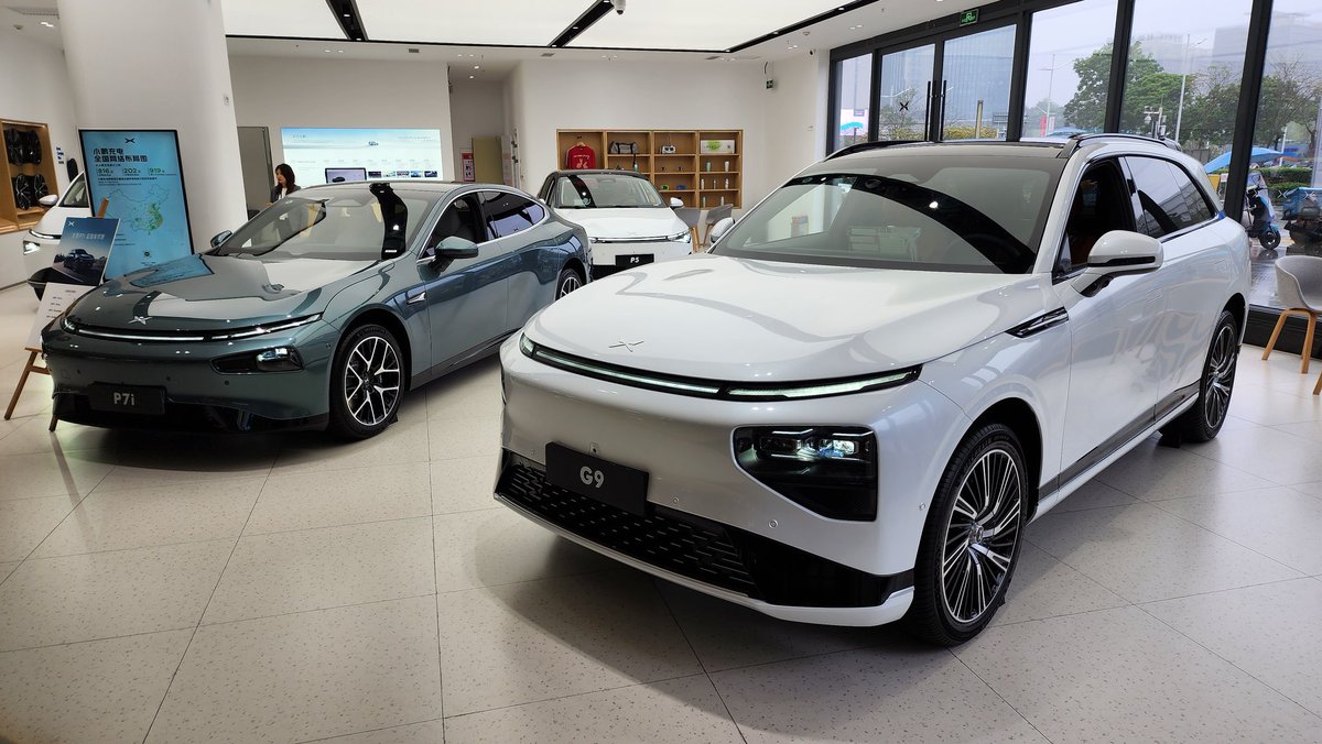 matthewokeefe's tweet photo. Good luck @elonmusk. You're going to need it....
It has been 4.5 years since I was last here and the adoption of domestic brand electric in that time is incredible, right down to the everyday taxi/rideshare. https://t.co/0HWz4zVIgF
