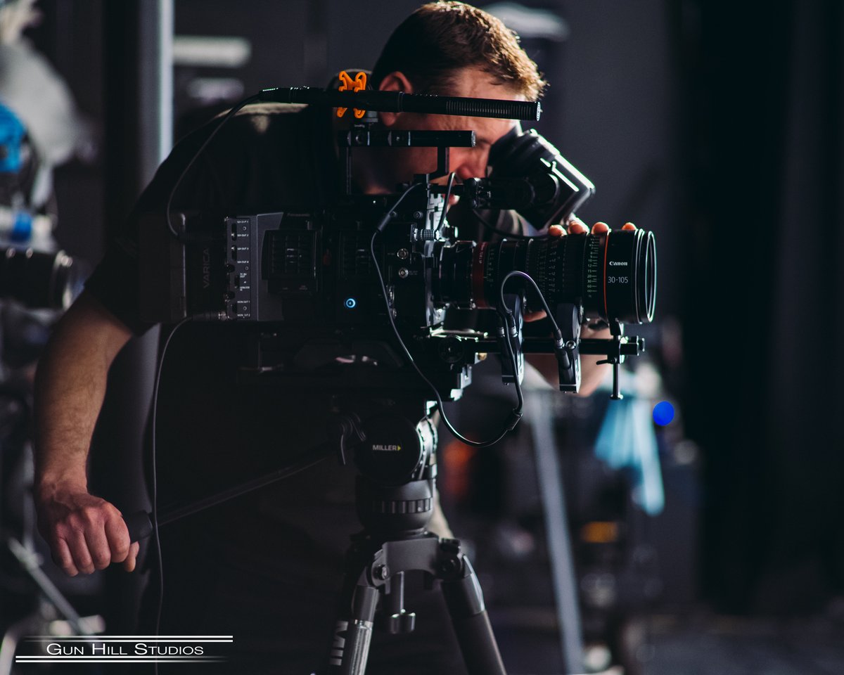 gunhillstudios1's tweet photo. Teamwork in the studio today as we get to work capturing the beauty of this reimagined icon @bycaton 
#infinitycove #classiccarphotography #filmedonvaricam @PanasonicProAV @PanasonicUK #varicam @CanonLenses #canonlenses https://t.co/CA02fqOraO