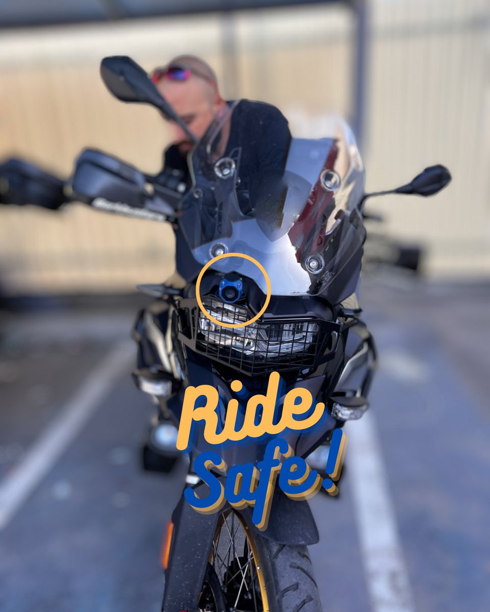 ride_vision's tweet photo. Another fleet operator 🏍 that prioritizes rider safety. And now, with the Ride Vision motorcycle safety system.
#bmwf850gsadventure #suzukimotorcycle #suzukivstrom650 #BMW #micromobilty #motorcyclessafety #motorcycles #ADAS https://t.co/vp1t8U33yB