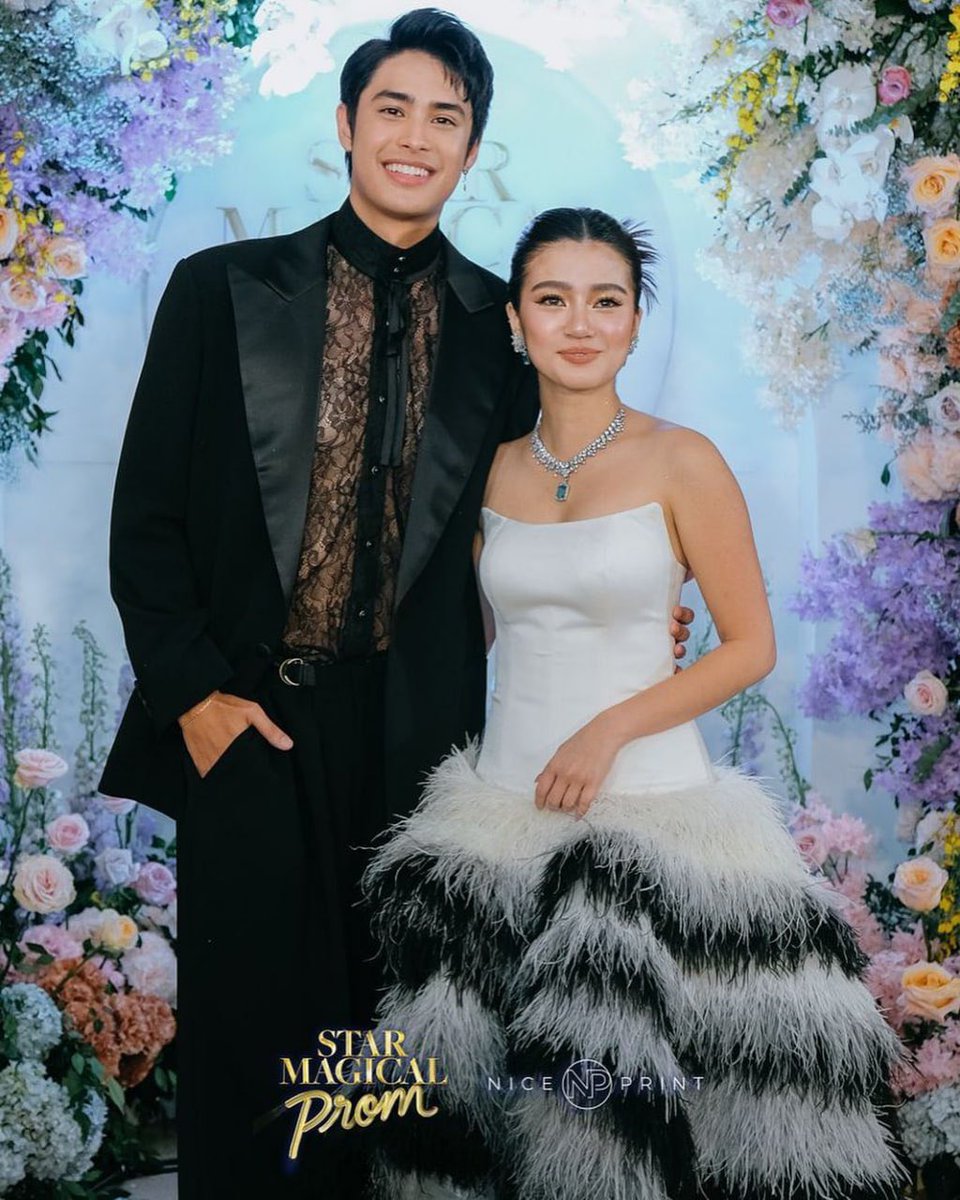 “<a href="/donnypangilinan/">Donny</a> and <a href="/bellemariano02/">Belle Mariano</a> gracing the Ivory Carpet of the first-ever #StarMagicalProm2023! Lovely! ✨
@bellevuemanila <a href="/niceprintphoto/">Nice Print Photo</a>”

ENGAGE HERE | instagram.com/p/Cqak60vvsrR/…

PROMise24EVER WithDONBELLE

#AMarBELLEousMagicalNight
#WonDONNYrousPromNight
#DonBelle |