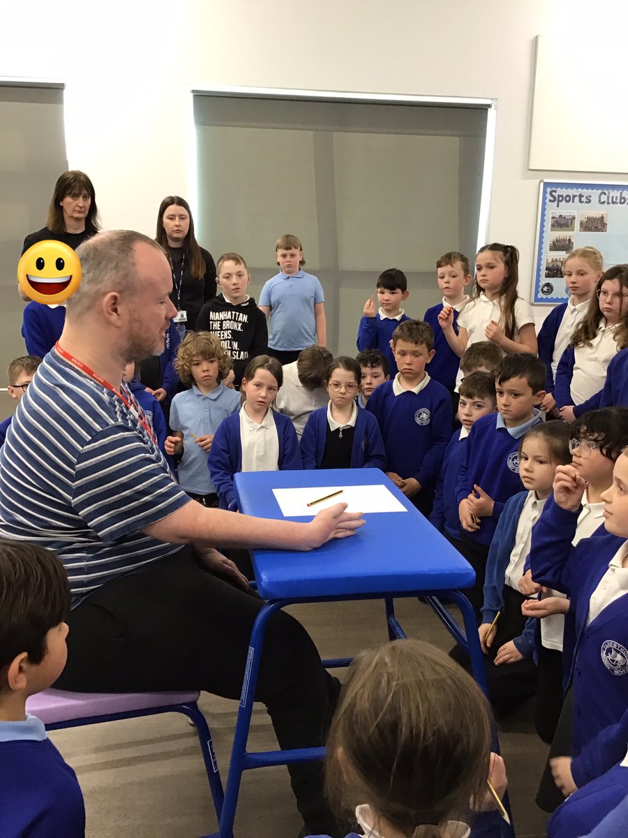 HilderthorpeSch's tweet photo. #hildyear4 had an inspirational session with Bart Gee @breakinglimits3 learning about ways to tackle challenges and disabilities- anything is possible, you just have to find a way! #hildjigsaw #hildpshe #hildvalues #perseverance #resilience https://t.co/GPSTn238jP