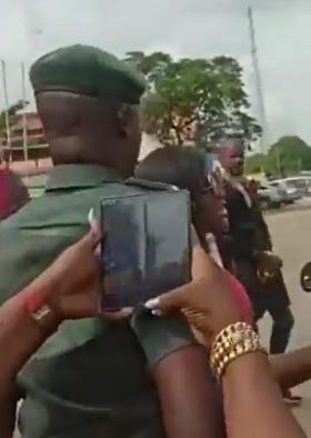 YabaLeftOnline tweet media