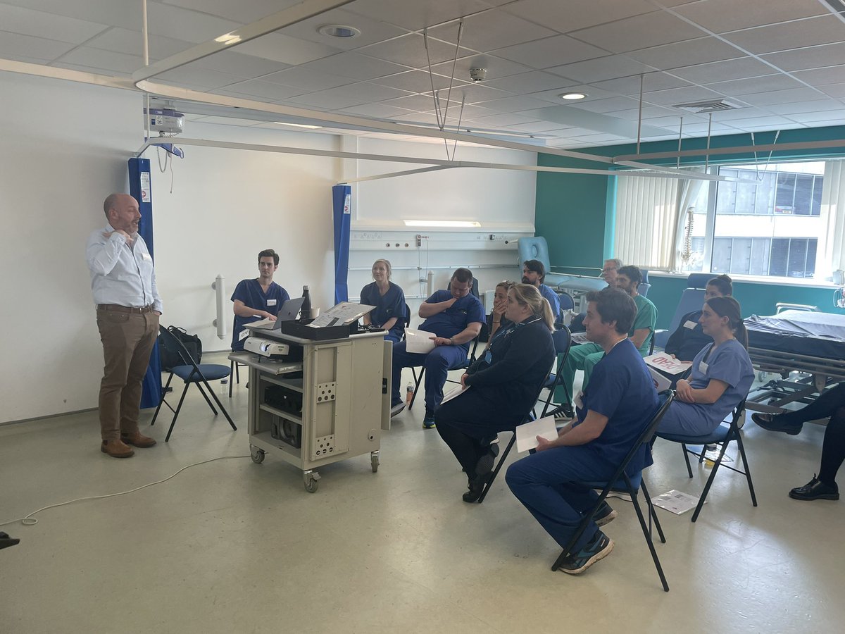 bennoivory's tweet image. High level sim and teaching at the #DDsim course in Salford. Great to talk to the next generation of intensivists about the challenges and opportunities of #organdonation @dalecgardiner @BillyardTom @JillFeatherston @ICMdoc