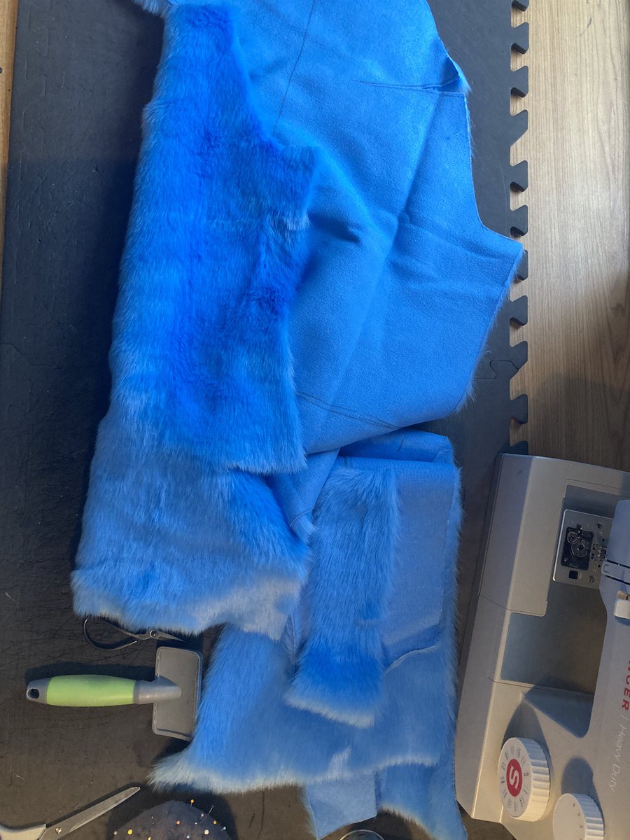 RandDfursuits's tweet image. Time to turn a pile of cut parts into a bodysuit. #fursuitwip #fursuitmaker #fursuitbuilder