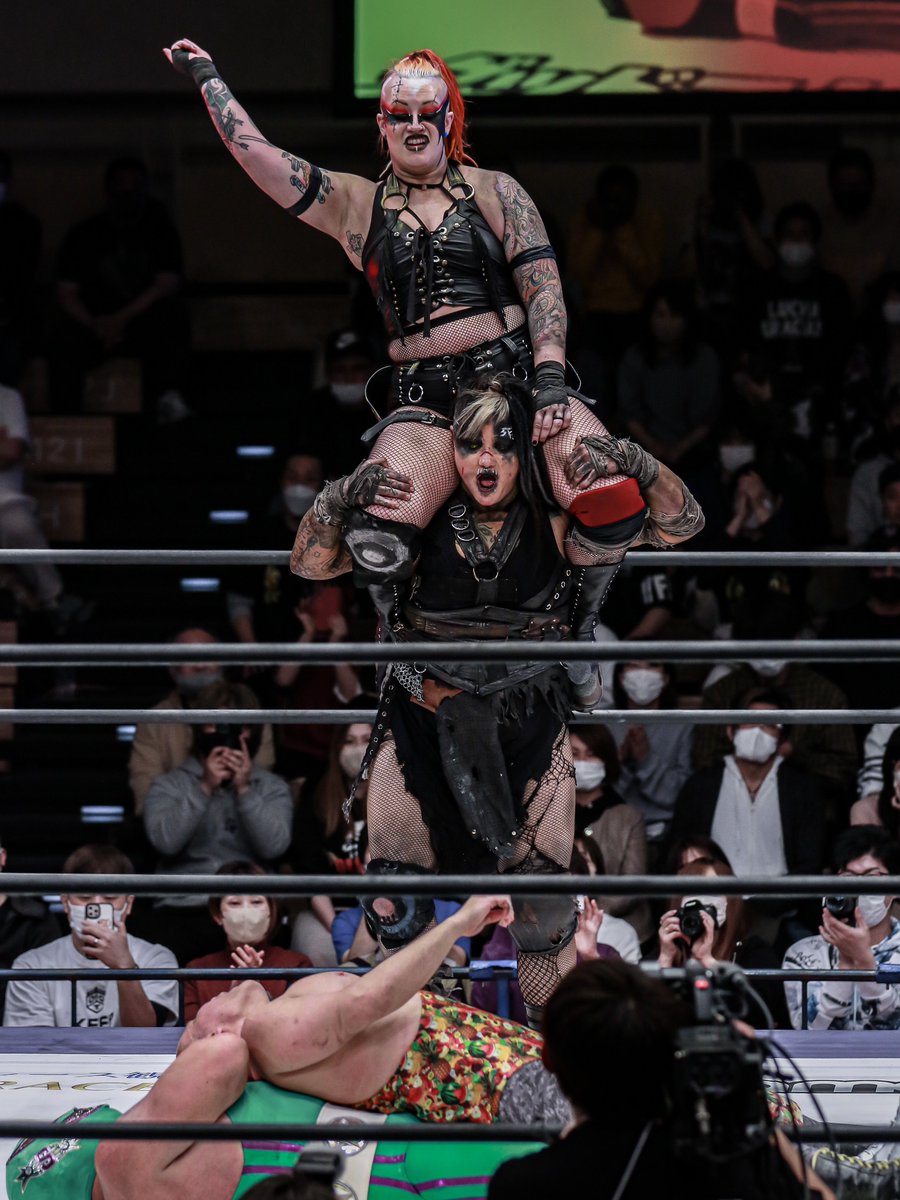 uDaMecchi_photo's tweet photo. 2023.3.21 後楽園ホールホール

Wasteland War Party✨

#HeidiHowitzer 
#ハイディ・ハウイツァ
#MaxTheImpaler 
#マックス・ジ・インペイラー 
#ddtpro https://t.co/7AJ2Uq1il5