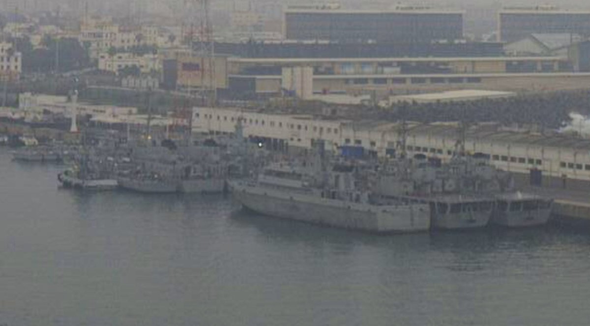 Royal Moroccan Navy vessels in Casablanca, Morocco - March 30, 2023 #royalmoroccannavy

SRC: webcam