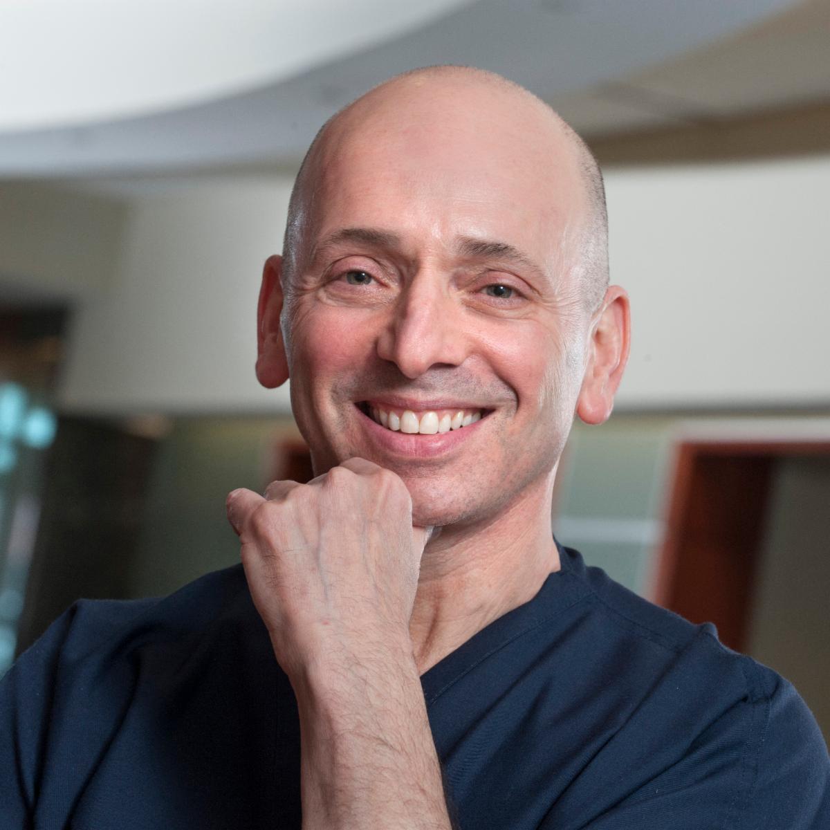 ilovelyleback's tweet photo. It's National Doctor's Day!  Thank you to all doctors out there for all you do for us!  And of course, thank you to our favorite doctor - Dr. Back - we love you!!! ❤️❤️❤️

#nationaldoctorsday #doctorsday #doctor #doctors #happydoctorsday #thankyou #medicine #surgeon https://t.co/Q8jRbgyk29