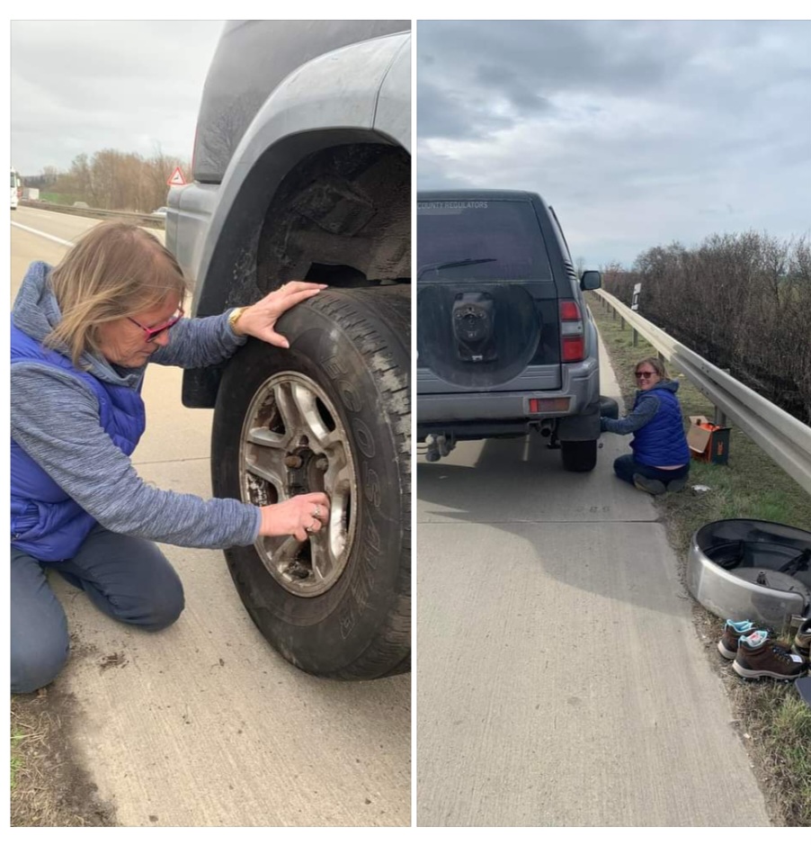 My amazing friends Heather &amp; Anne have just delivered a vehicle, loaded with essential Humanitarian Aid to the Ukraine. Tyre change on a Polish motorway? No problem.

THIS is what a role model looks like
justgiving.com/crowdfunding/j…
