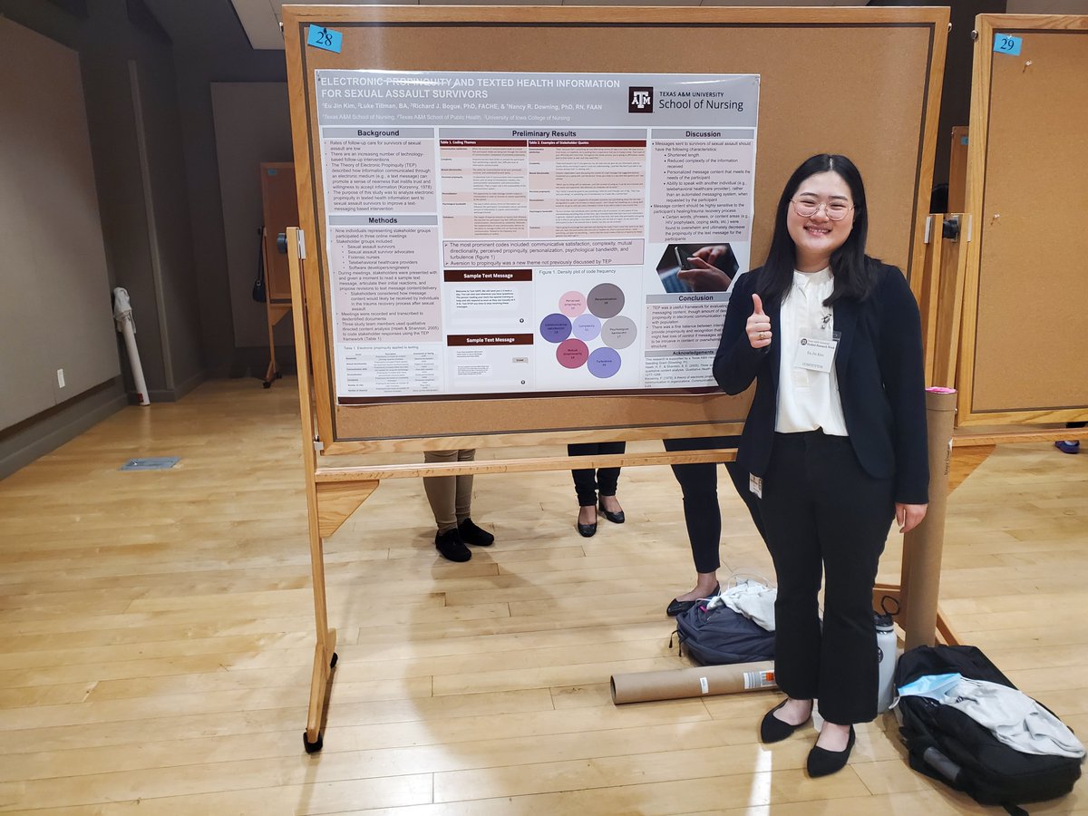 TAMUnursing's tweet photo. ⭐ School of Nursing Student Research Assistant,
Nydia Garcia, won second place in the graduate
student medicine poster category!
⭐ School of Nursing student, Eu Jin Kim, won second
place in the undergraduate student medicine poster
category!
#TAMUNurse #StudentResearchWeek https://t.co/6UiNEHsM7R
