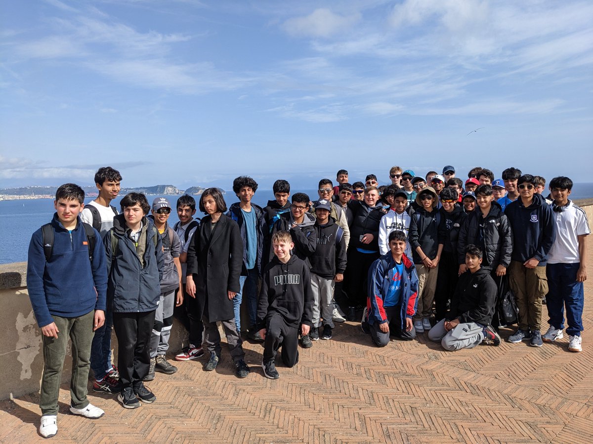 MTSClassics's tweet image. A final view of the Bay of Naples from Baiae. Next stop London.