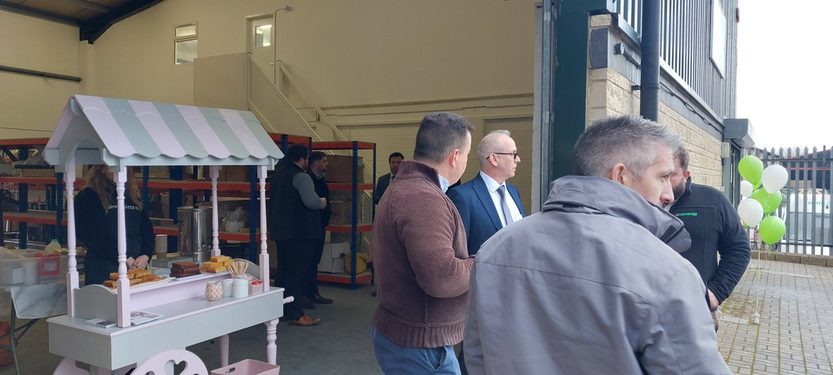 Tuesday saw the official opening of the ISO Air office/showroom in Cirencester. Local business people, council dignitaries, customers and supply partners joined the ISO team in celebrating the occasion.  A big thank you to all who attended and helped make the day a success.