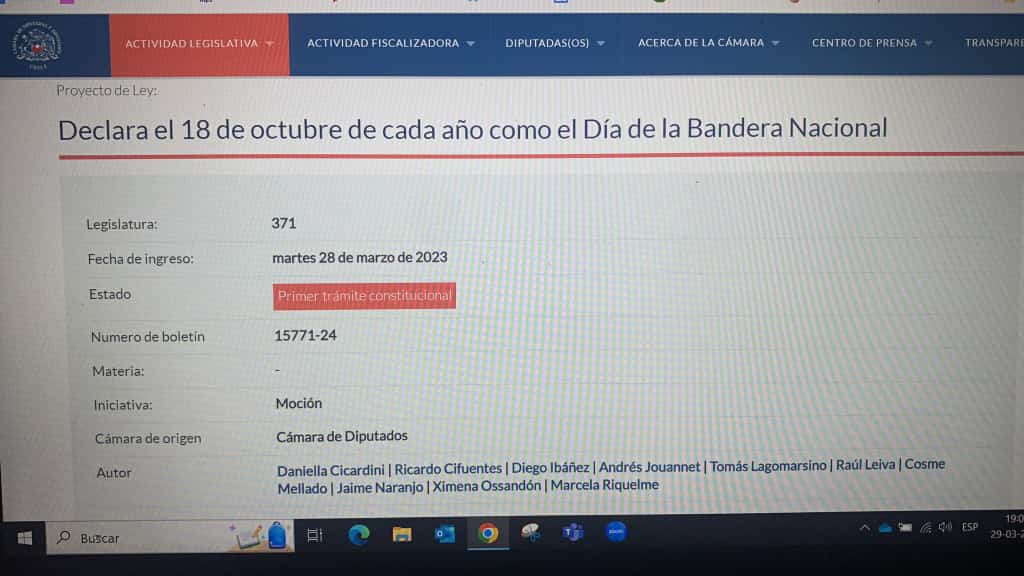 El_Exorcista_'s tweet photo. Que hace Ximena Ossandon @nonaossandon firmando un proyecto de ley para declarar el 18 de Octubre como día de La Bandera si sabe perfectamente que es el 9 de Julio?
Será para seguir con el tema de la "Visibilidad Lesbica"?
Los otros son Octubristas @AndresJouannet entre ellos https://t.co/qHbl6nIj2S