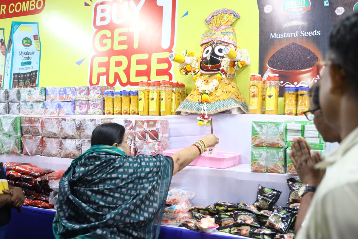frozit_india's tweet photo. Join us for the ultimate foodie adventure at the 18th Kataka Baisakhi Banijya Mela! From 29th March to 7th April, head over to the Killa Maidan for an unforgettable experience.
"Baishakhi Mela Iss baar Frozit Wala".

#Frozit #RuchiFoodLine #KatakaBaisakhBanijyaMela #FoodFestival https://t.co/50v7B3ywUs