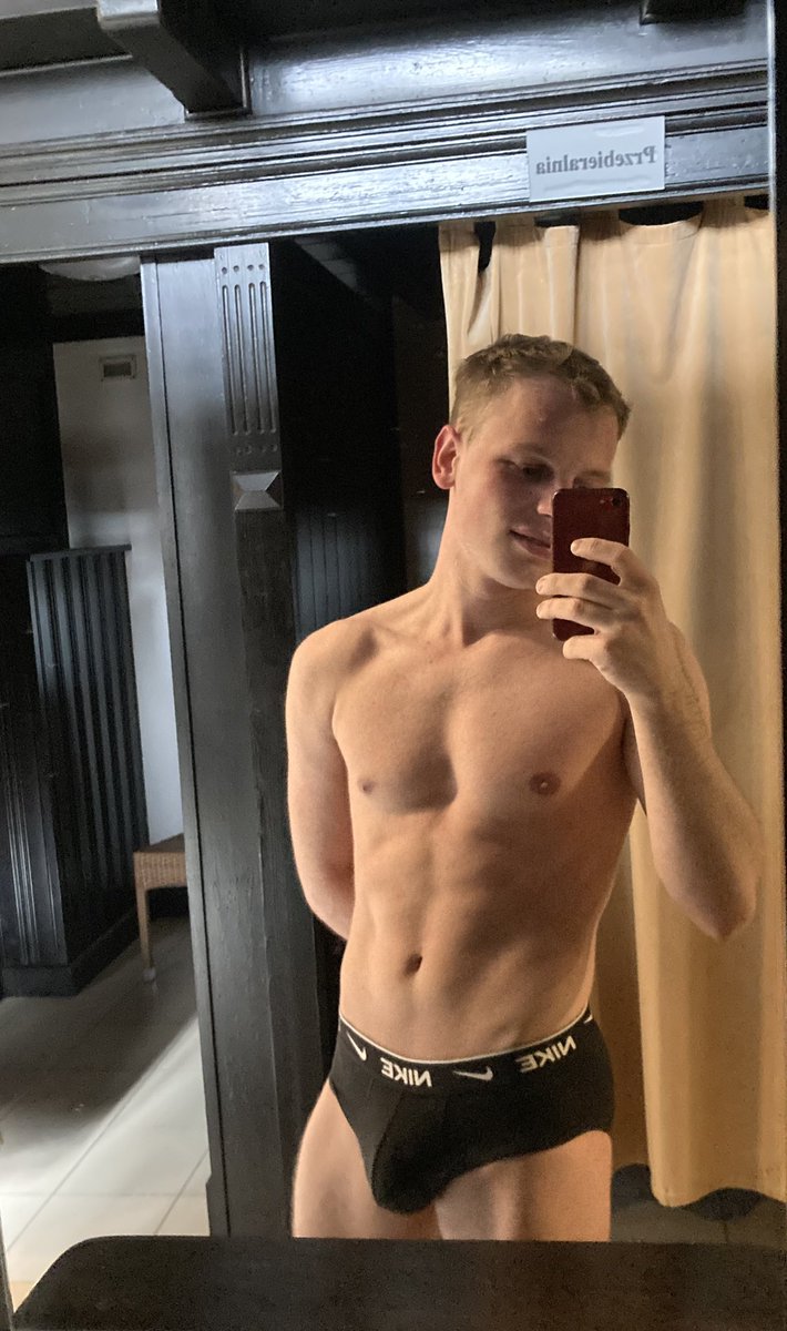 bykamilito's tweet photo. I forgot I took those, last time I was at saunas, too 😝 https://t.co/TWDS5d7CAg