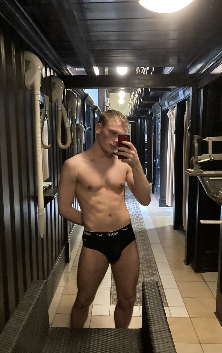 bykamilito's tweet photo. I forgot I took those, last time I was at saunas, too 😝 https://t.co/TWDS5d7CAg