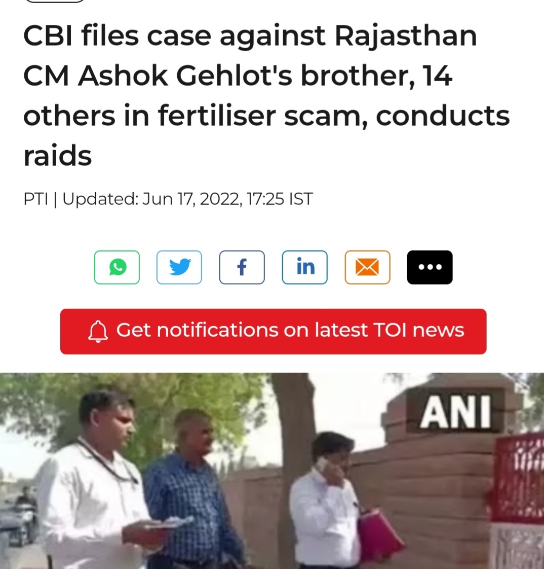 rituparnasarm10's tweet photo. Govt functionary n Congress party both have collapsed, Huge communication gap between CM n its Ministers n Bureaucrats, Party already splited into 3-4 factions, Amidst Doctors Protest CM #AshokGehlot busy with #ModiProtest in Delhi, Corruption r now integral part of Governance.. https://t.co/SSQNIcdGi4