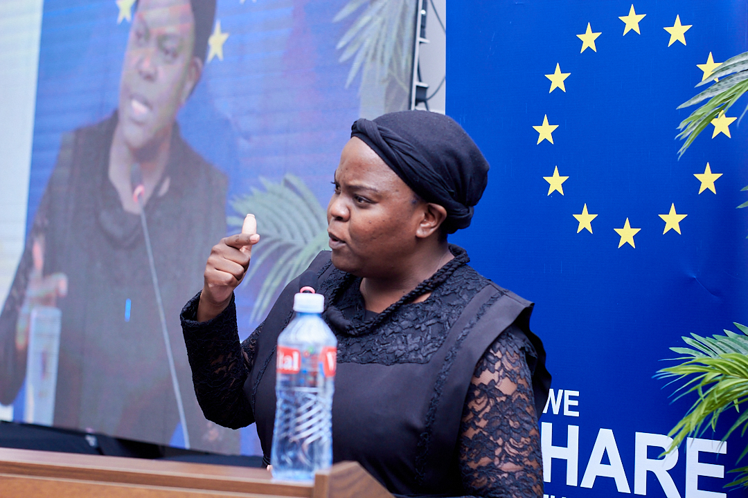 AccountLab's tweet photo. Read the communiqué from the Citizens' Summit for Democracy & Freedom that took place in Lusaka, Zambia this week to see essential resolutions on youth engagement in democratic processes & much more - https://t.co/UVtz0tN57w
#SummitForDemocracy #FreedomMatters #DemocraciesRising https://t.co/CA0J7yJPQM