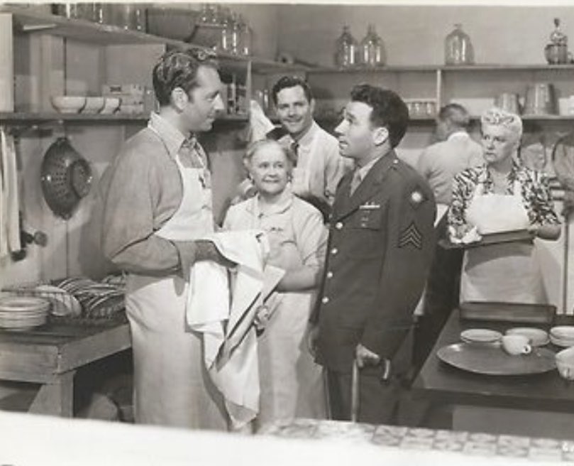 MEHenreid's tweet image. HOLLYWOOD CANTEEN, today March 30, 1:15pm EST on Turner Classic Movies! Nominated for 3 Oscars,full of cameos by the stars of the time. My father’s cameo w/ Donald Woods,Dane Clark & Mary Gordon is charming. Fun film, full of great music.#31DaysOfOscar @tcm #TCMParty #BetteDavis