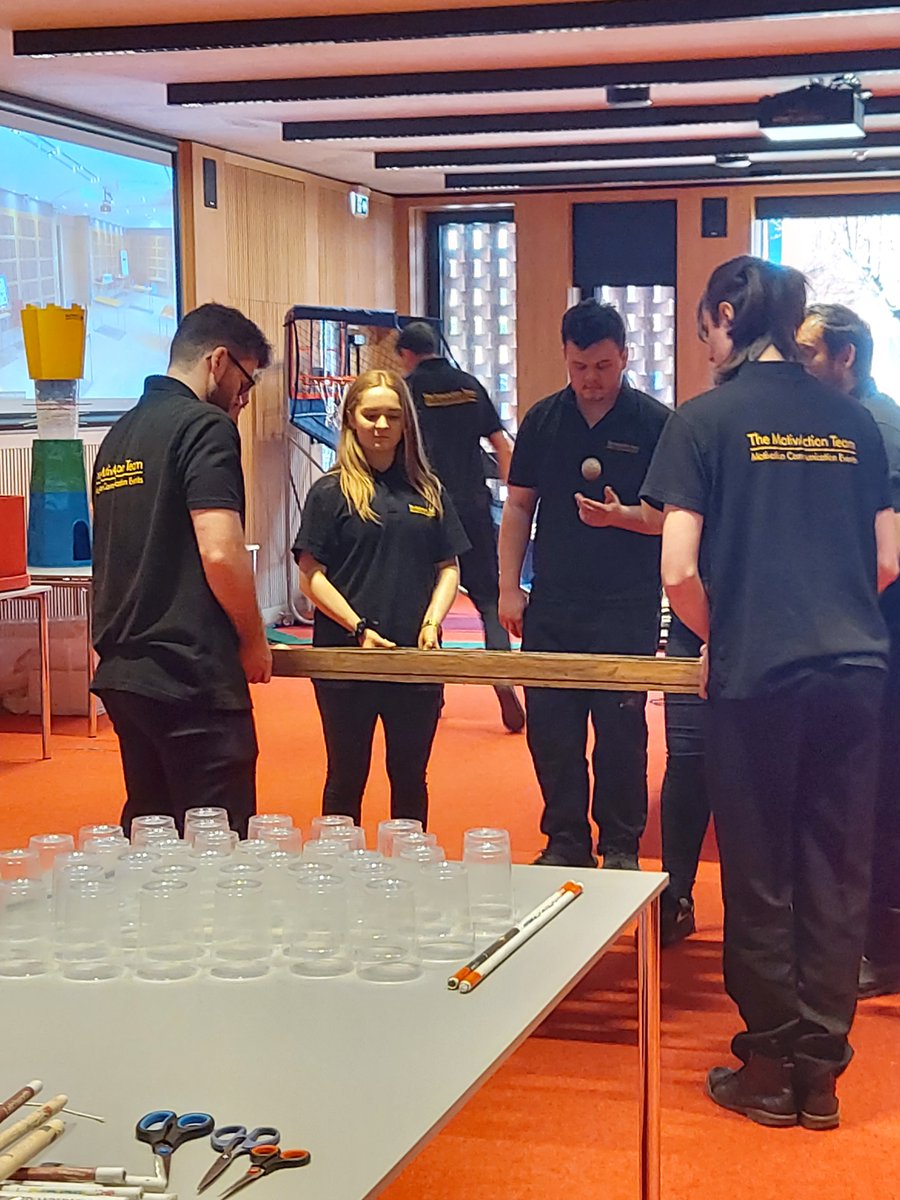 Newnham_Conf's tweet photo. Team building fun in the Cynthia Beerbower has begun - so many options! #eventsarefun @MeetCambridge #teamawaydays https://t.co/R2NFjPnCly
