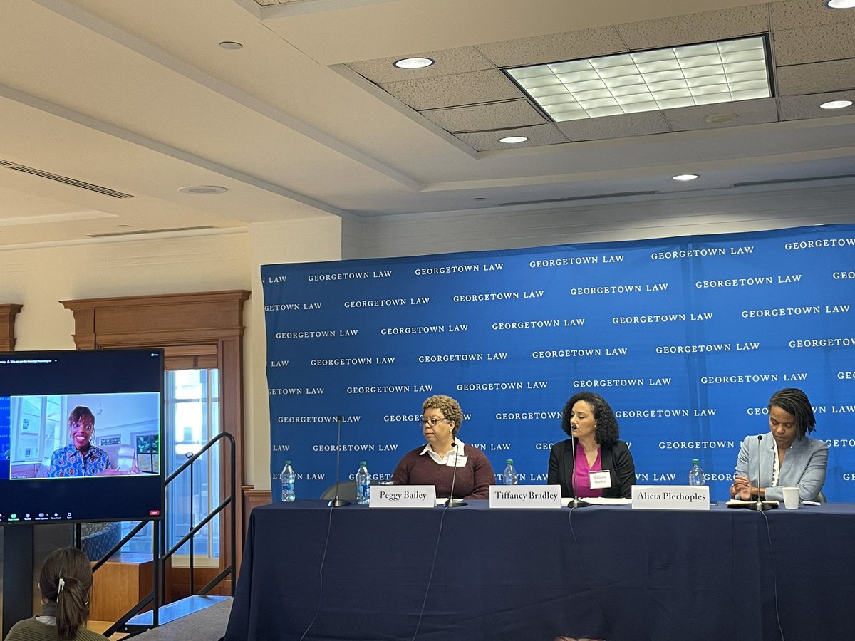 ABA_CRSJ's tweet photo. Our first panel of the day, “What is guaranteed income and how are guaranteed income programs implemented?” ft. @PeggyBaileyDC, @tbradleywaff48, @aisha_nyandoro, and @aplerhoples, is underway! https://t.co/w9uZYknsrb