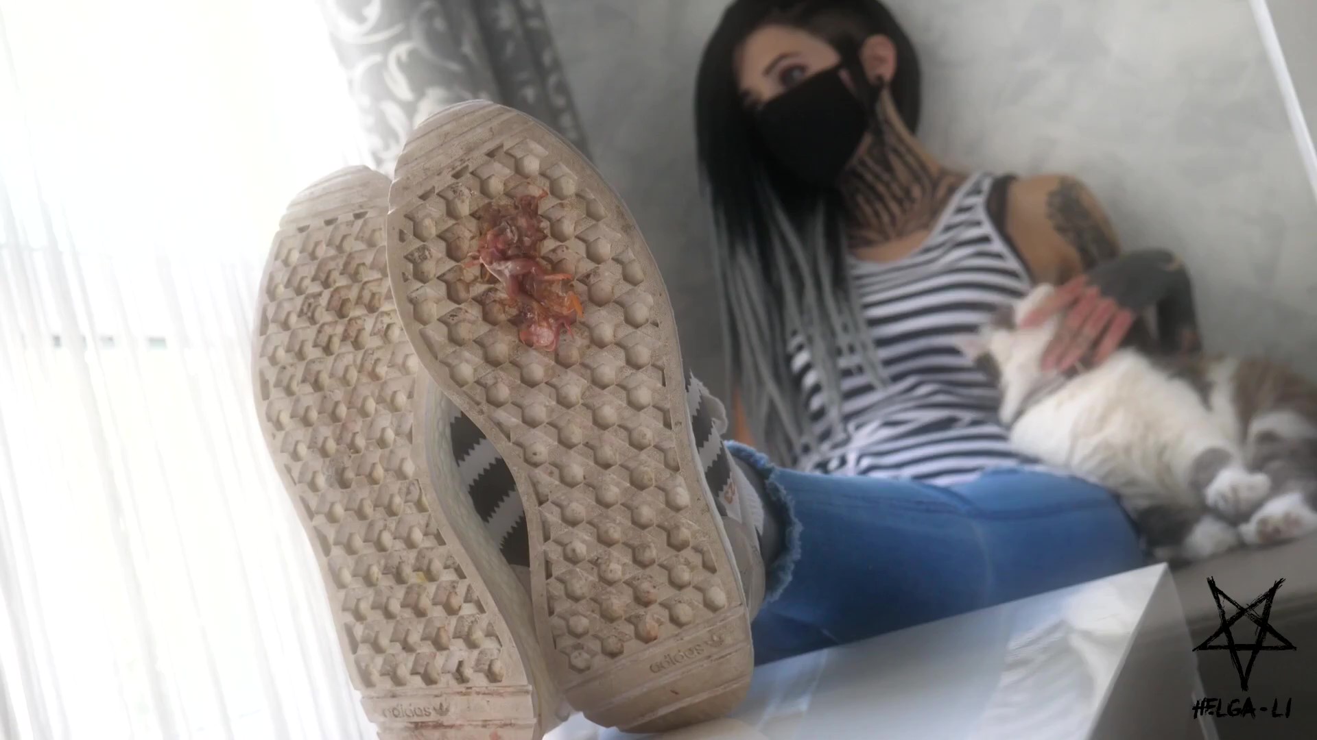 Helga Li on X: New videos ready to be soldtraded. Send a dm. (Instagram  -@nothing_for_you69) crushing crushfetish helgali snailcrush bugcrush  customvideos customcrush t.coGgldY3uELj  X