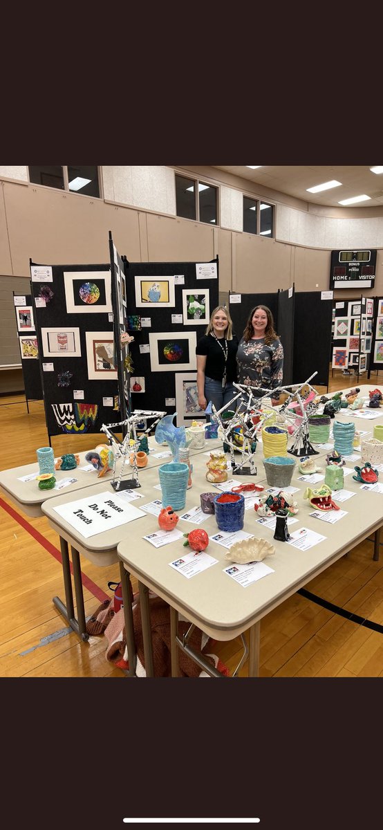 So proud of our LHJH Art students who were selected to represent @LakeHighlandsJH at YAM! They went above and beyond for @misshamrick and I this year! @Artk12RISD @mrrustin @VinceVenditto @sherry_null @Kelsey_Wells54 #RISDbelieves #artmatters